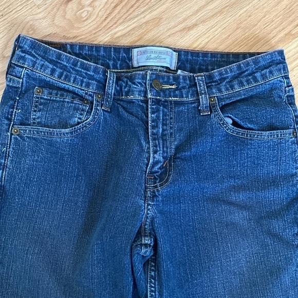 Levis Womens Jeans Sz 8 Tall SF Blue Low Rise Boot Cut Stretch Medium Wash Denim - Picture 3 of 9